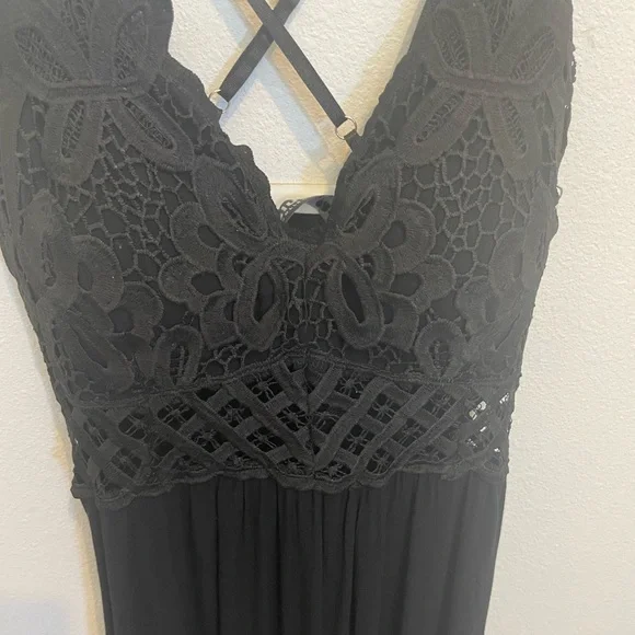 NWT Women’s Blue B Collection Black Holly Lacy Dress Size Medium - Picture 2 of 11